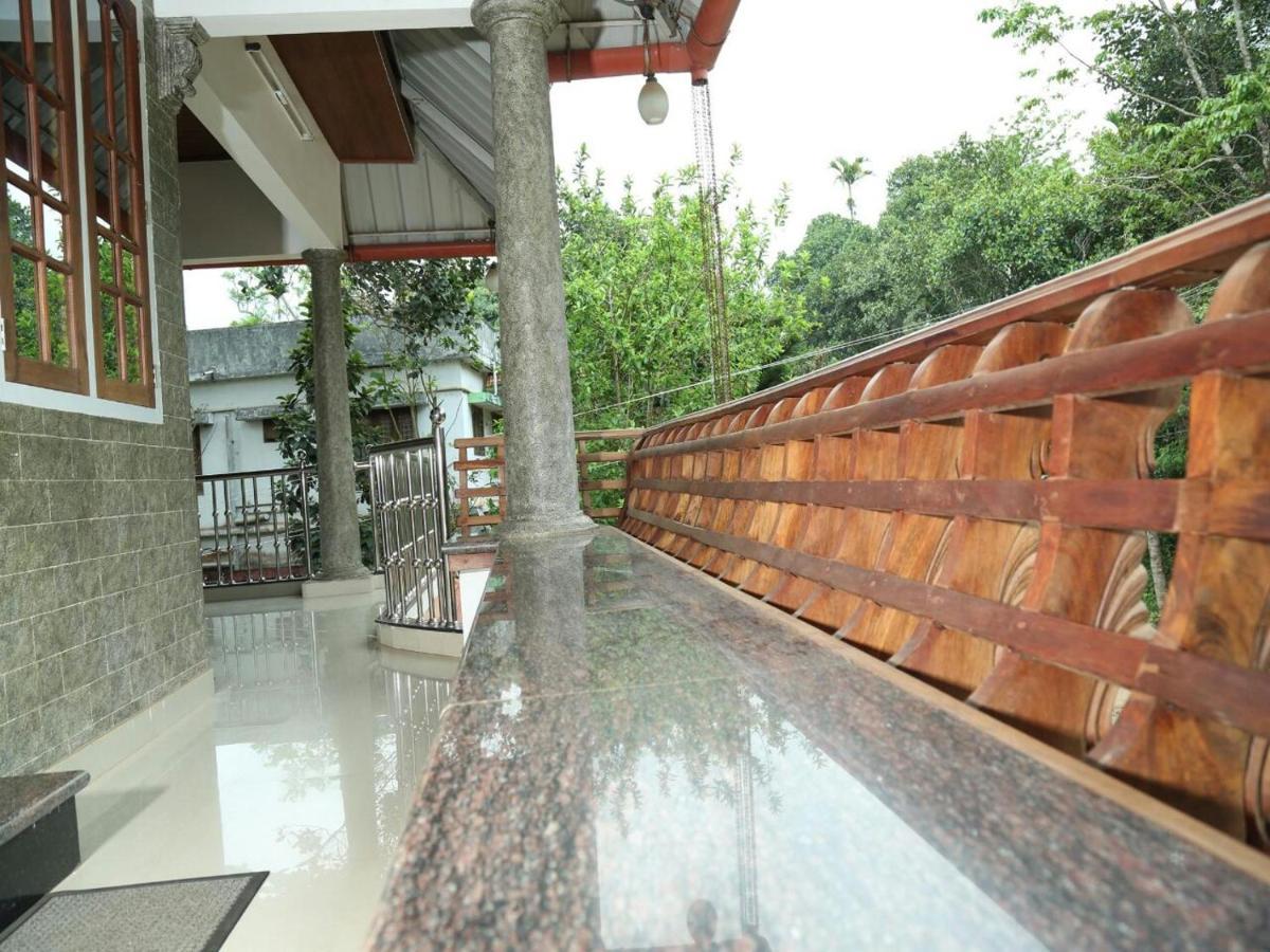 Mangalappillil Homestay Munnar Exteriör bild