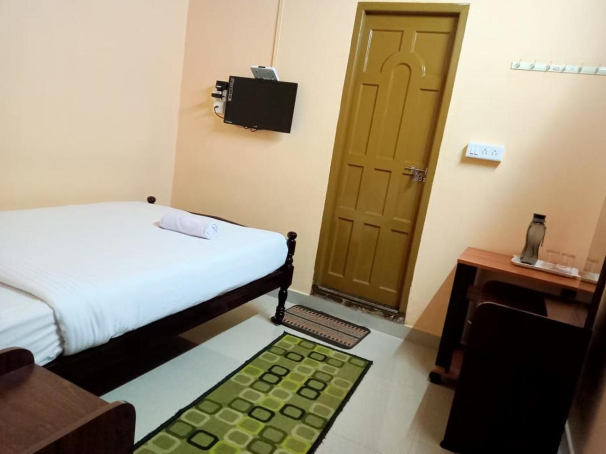 Mangalappillil Homestay Munnar Exteriör bild