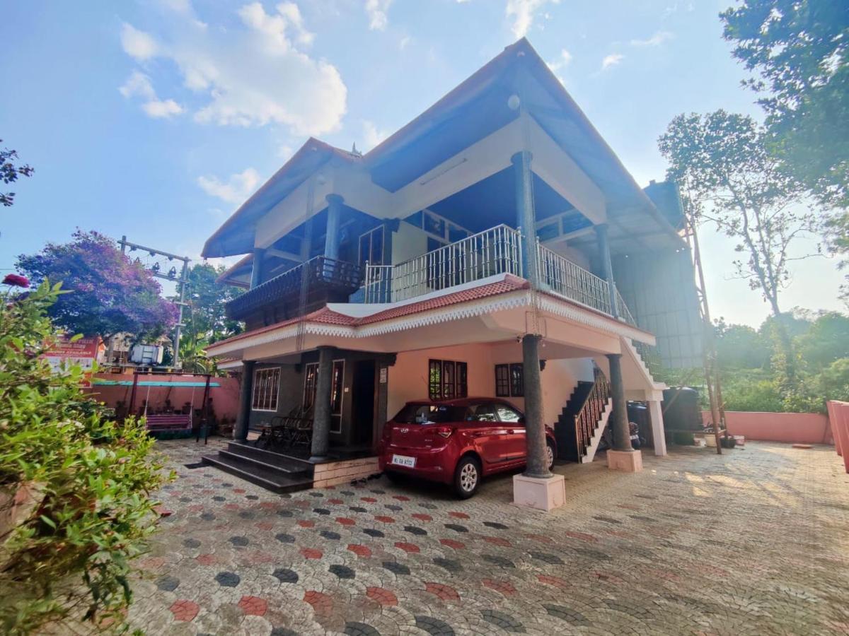 Mangalappillil Homestay Munnar Exteriör bild