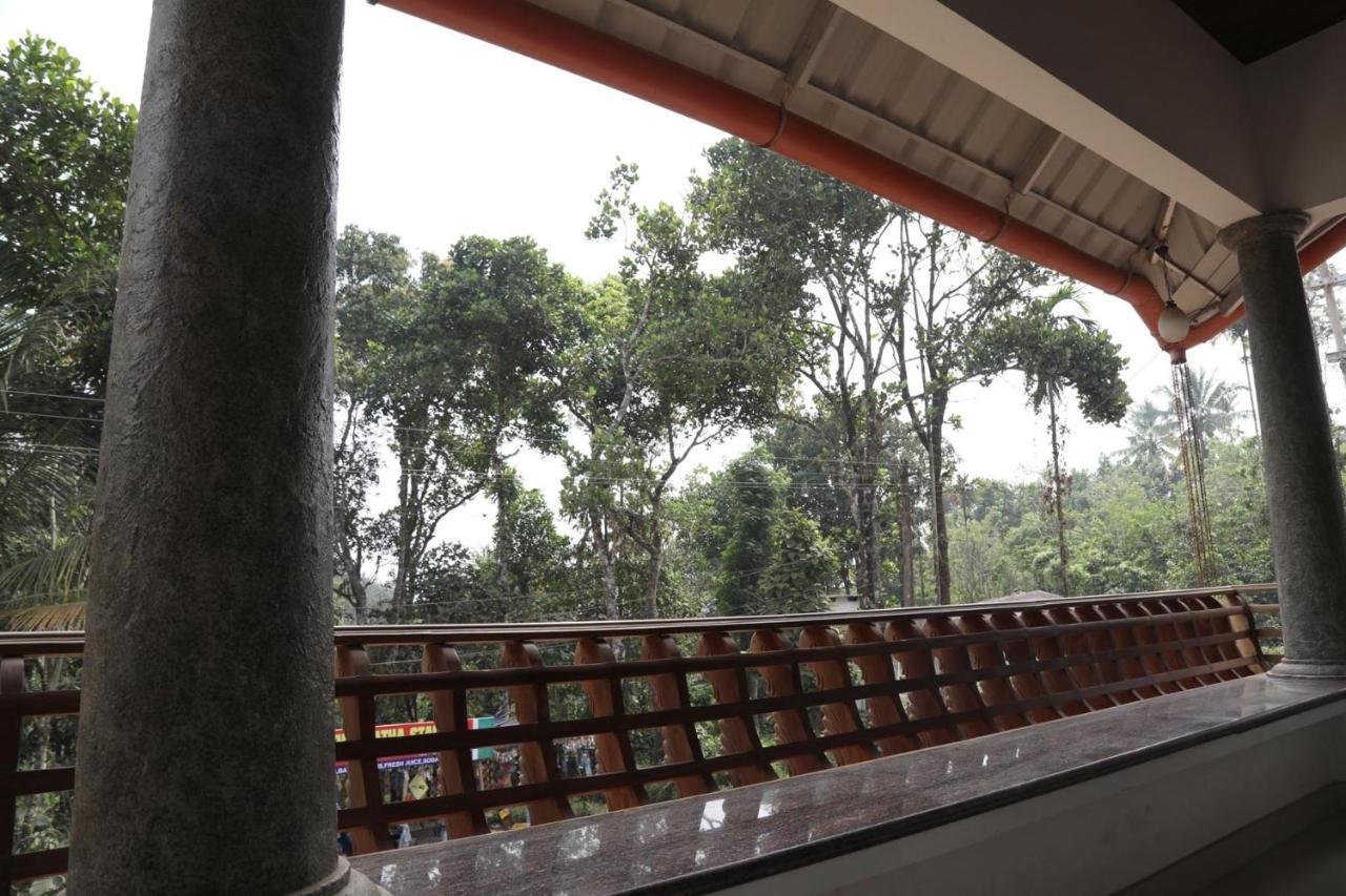 Mangalappillil Homestay Munnar Exteriör bild
